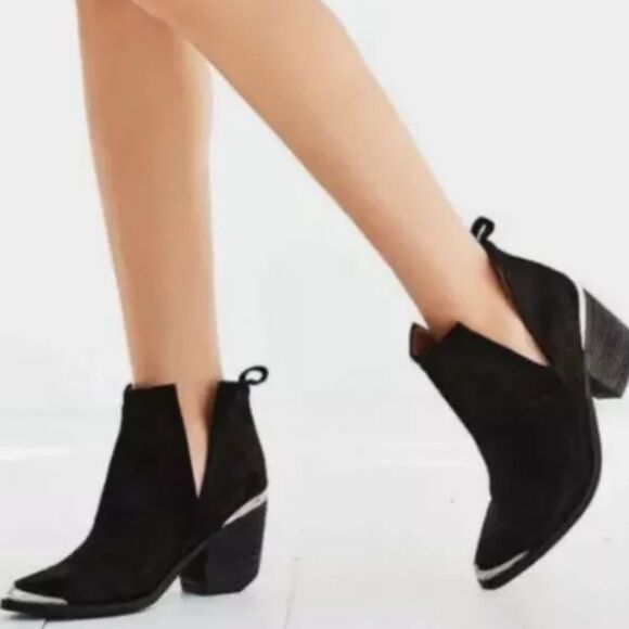 NWOT Jeffrey Campbell Cromwell Cutout Western Boot Size 6 - Picture 2 of 14